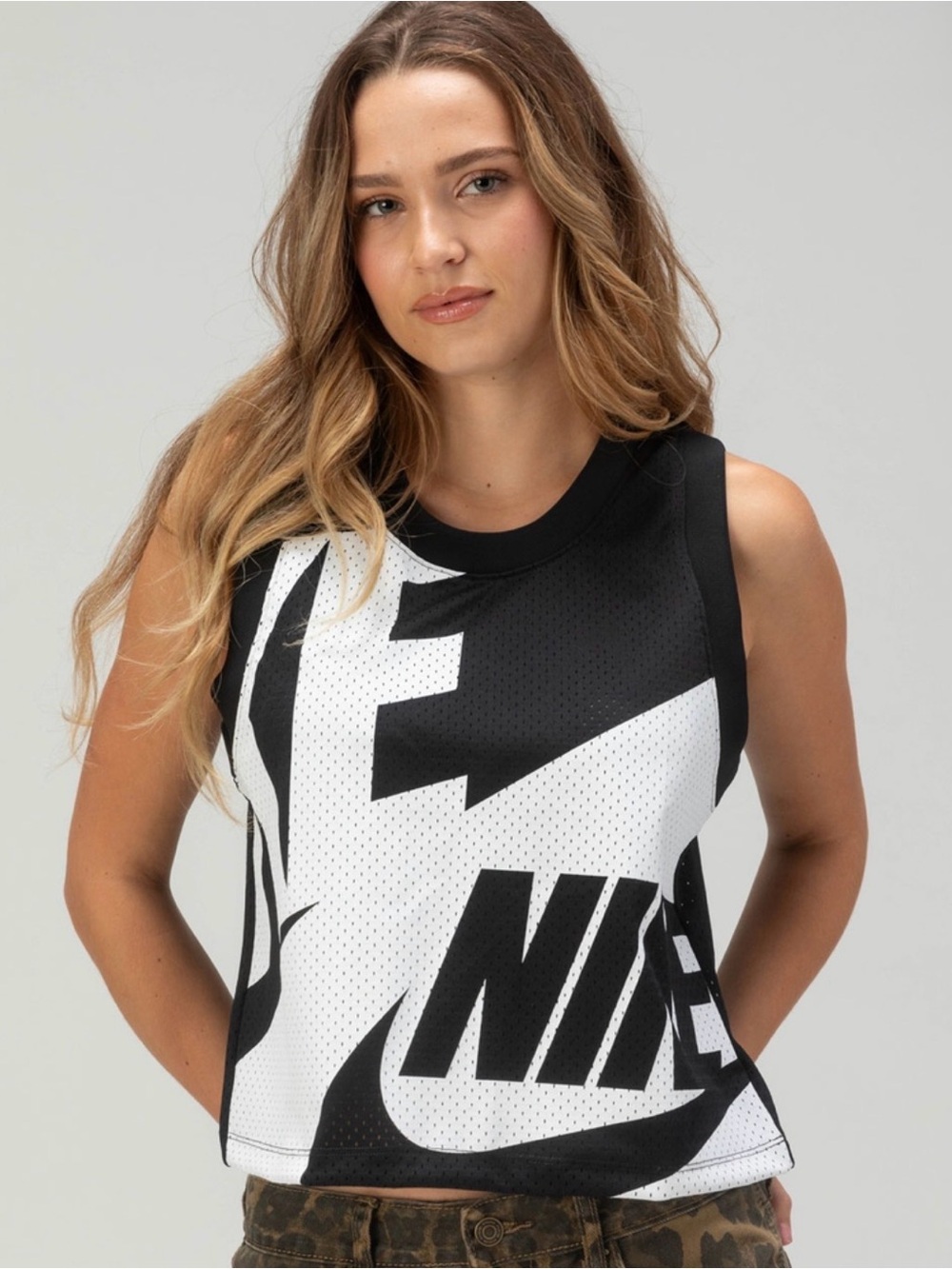 Nike Air Mesh Crop Tank Top | Women’s Small | NWT | Black & White Logo Graphic S